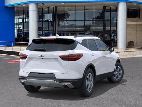 New 2026 Chevrolet Blazer LT FWD image 4