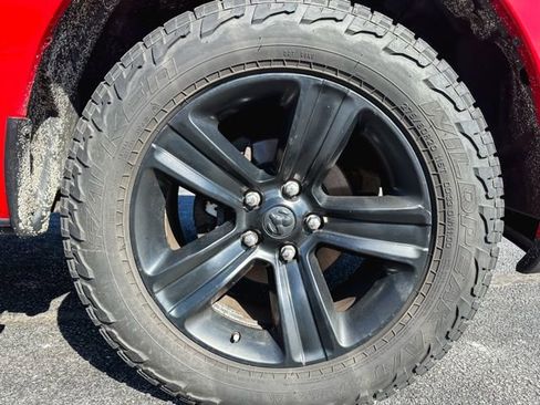 Used 2017 RAM 1500 Sport w/ Sport Premium Group image 12