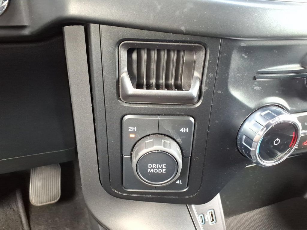 Used 2024 Ford F150 XLT w/ Equipment Group 302A MID AWD/4WD image 29