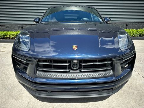 Certified 2022 Porsche Macan S image 8