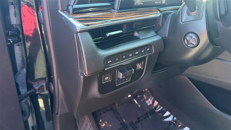 Used 2021 Cadillac Escalade Premium Luxury w/ Driver Assist Tech Package AWD/4WD image 19