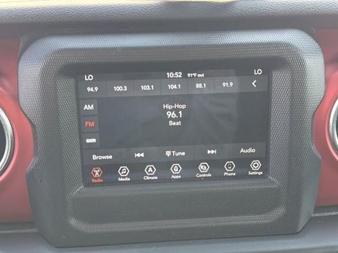 Used 2021 Jeep Wrangler Rubicon AWD/4WD image 25