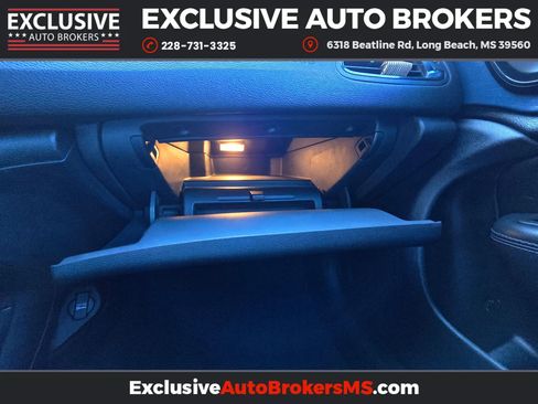 Used 2015 Chrysler 200 S w/ Comfort Group image 26