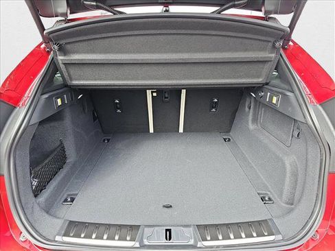 New 2026 Jaguar F-PACE R-Dynamic S image 9