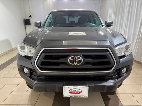 Certified 2020 Toyota Tacoma SR5 w/ Technology Package AWD/4WD image 8