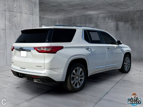 Certified 2021 Chevrolet Traverse Premier w/ LPO, Cargo Package FWD image 7
