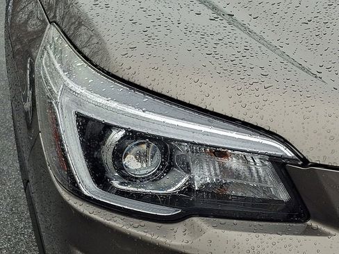 Used 2019 Subaru Forester Touring image 9