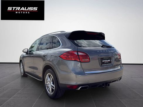 Used 2013 Porsche Cayenne Diesel AWD/4WD image 7