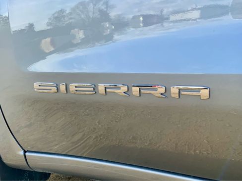 New 2026 GMC Sierra 1500 SLE image 23