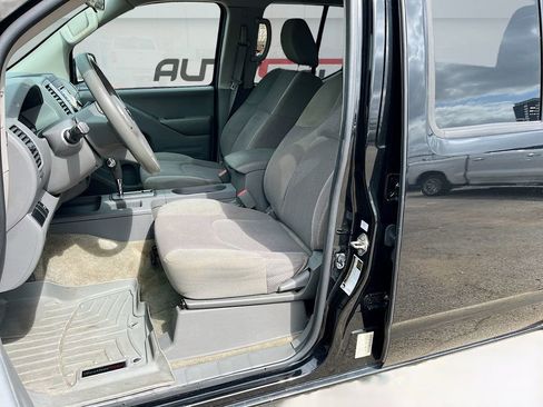 Used 2018 Nissan Frontier S image 19