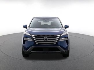Used 2025 Nissan Rogue SV FWD video 2