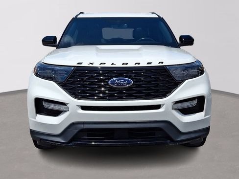 Certified 2022 Ford Explorer ST-Line w/ Class IV Trailer Tow Package RWD image 2