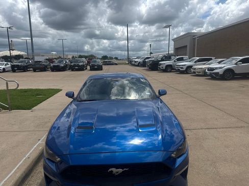 Used 2018 Ford Mustang Coupe w/ Equipment Group 101A RWD image 2