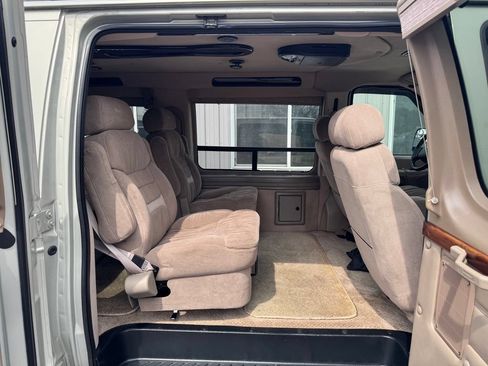 Used 2006 Ford E-150 and Econoline 150 RWD image 12