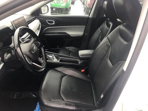 Used 2022 Jeep Compass Latitude AWD/4WD image 11