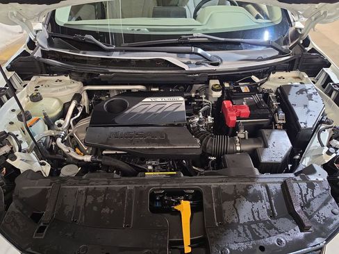 Used 2023 Nissan Rogue SV AWD/4WD image 17