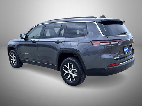 Used 2024 Jeep Grand Cherokee L Limited w/ Luxury Tech Group II image 7
