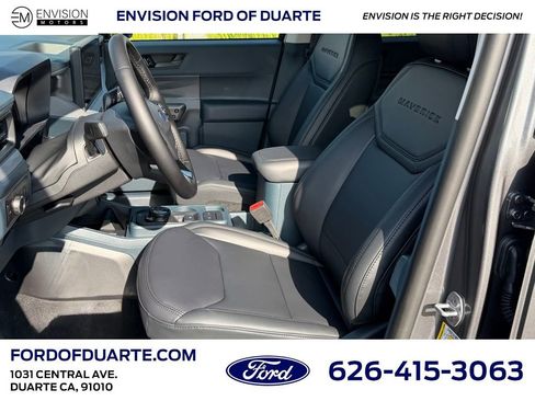 New 2025 Ford Maverick Lariat w/ Black Appearance Package image 14