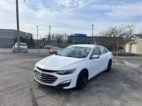 Used 2024 Chevrolet Malibu LT image 1