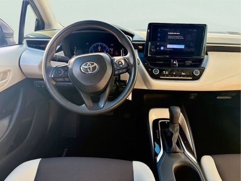 Used 2026 Toyota Corolla LE FWD image 12