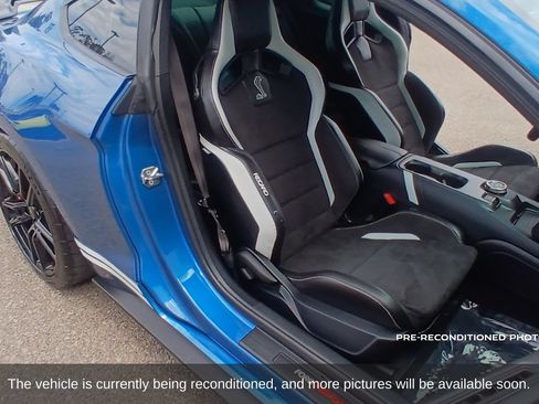Used 2021 Ford Mustang Shelby GT500 w/ Technology Package RWD image 13