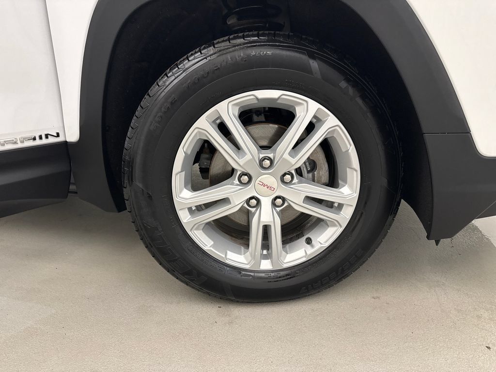 Certified 2024 GMC Terrain SLE AWD/4WD image 27