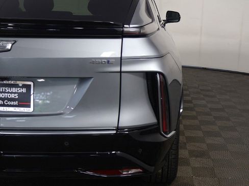 Used 2024 Cadillac Lyriq Tech RWD image 17
