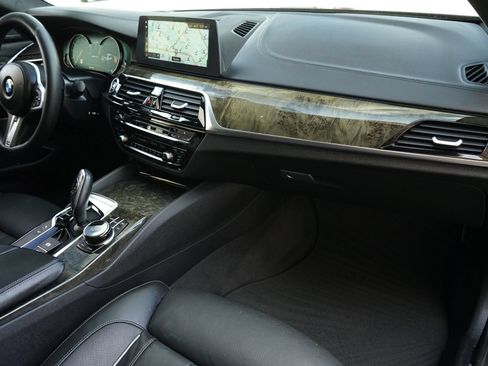 Used 2018 BMW M550i xDrive w/ Driving Assistance Package AWD/4WD image 5