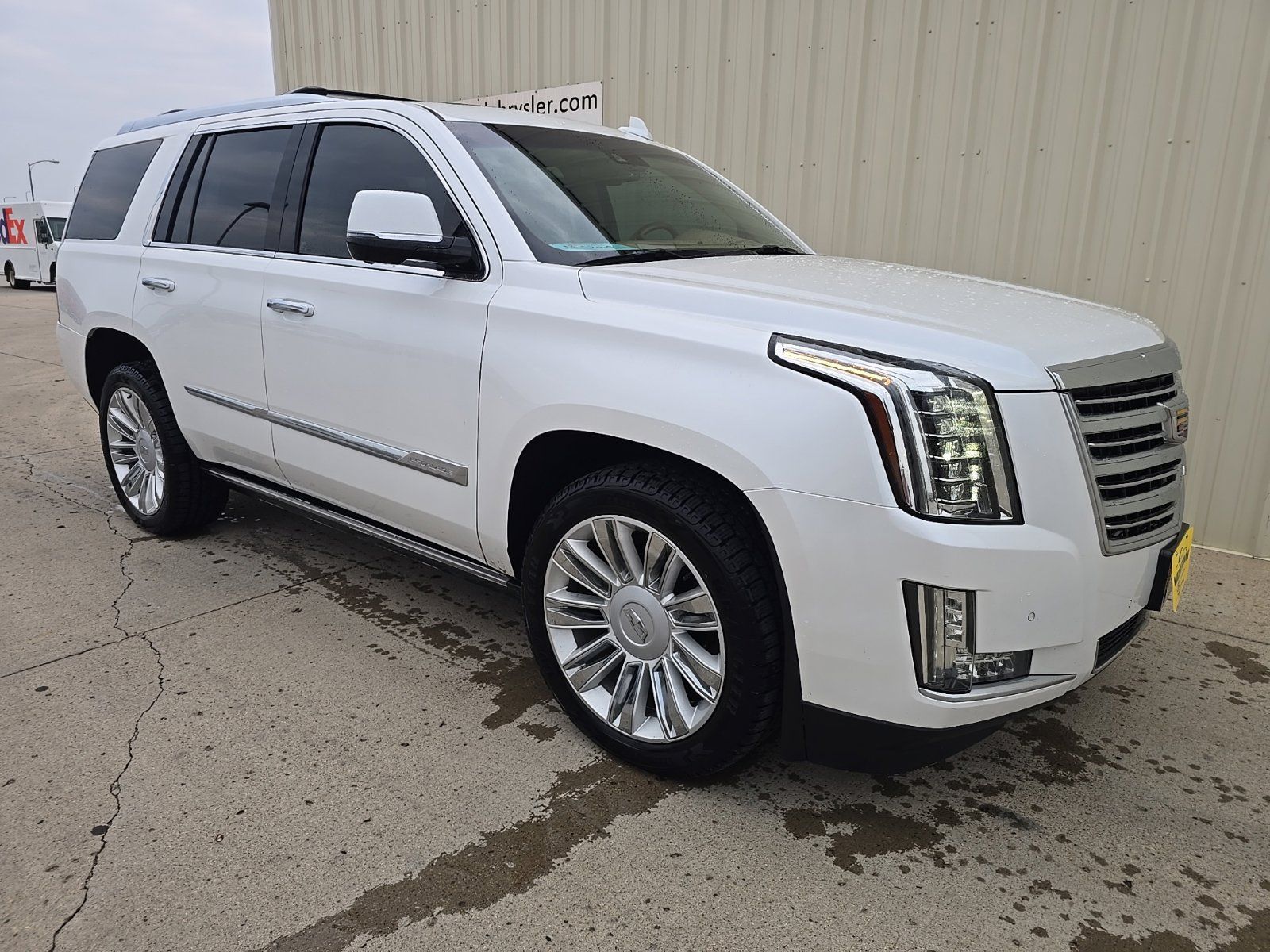 Used 2016 Cadillac Escalade Platinum AWD/4WD image 2
