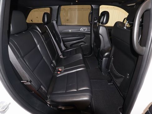 Used 2020 Jeep Grand Cherokee Limited image 19