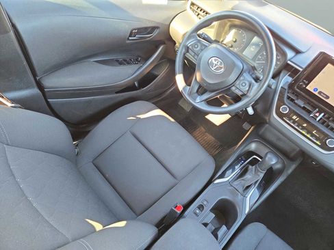 Used 2024 Toyota Corolla LE image 15