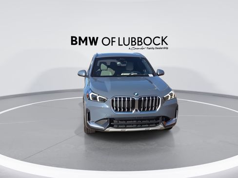 Certified 2025 BMW X1 xDrive28i w/ Technology Package image 3