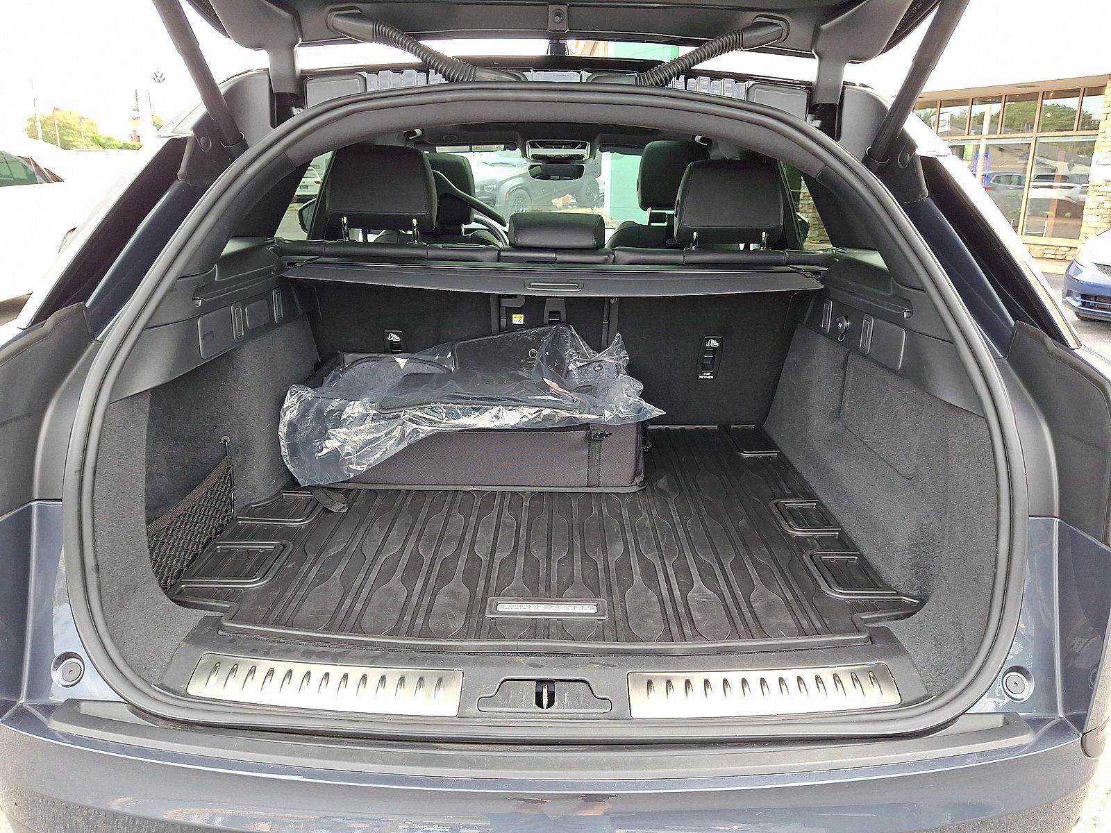 Used 2026 Land Rover Range Rover Velar S AWD/4WD image 20