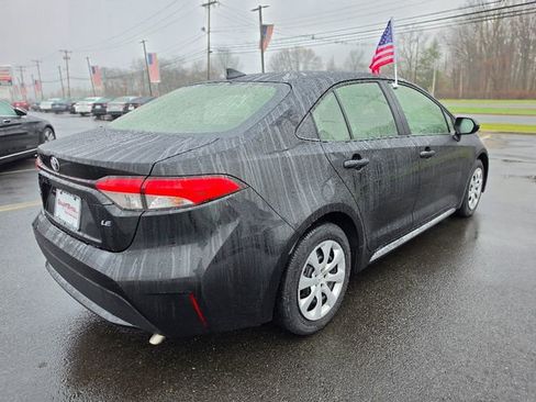 Used 2021 Toyota Corolla LE image 7