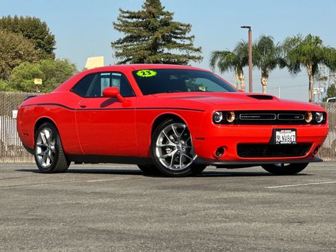 Used 2023 Dodge Challenger GT image 2