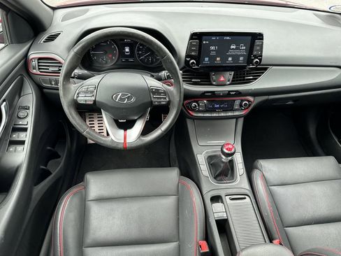 Used 2018 Hyundai Elantra GT Sport FWD image 10
