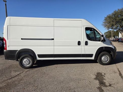 New 2026 RAM ProMaster 2500 w/ Convenience Group FWD image 3