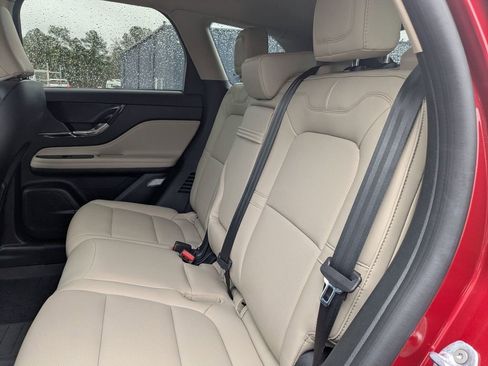 Used 2025 Lincoln Corsair Premiere w/ Equipment Group 101A image 25