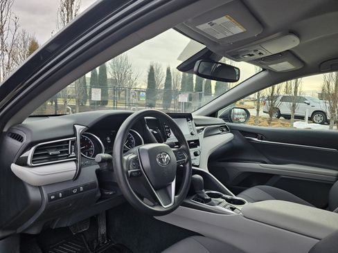 Used 2024 Toyota Camry LE w/ Convenience Package image 6