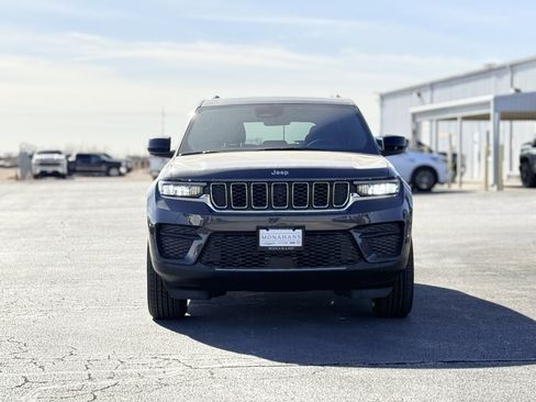 New 2025 Jeep Grand Cherokee Laredo X w/ Luxury Tech Group I image 2