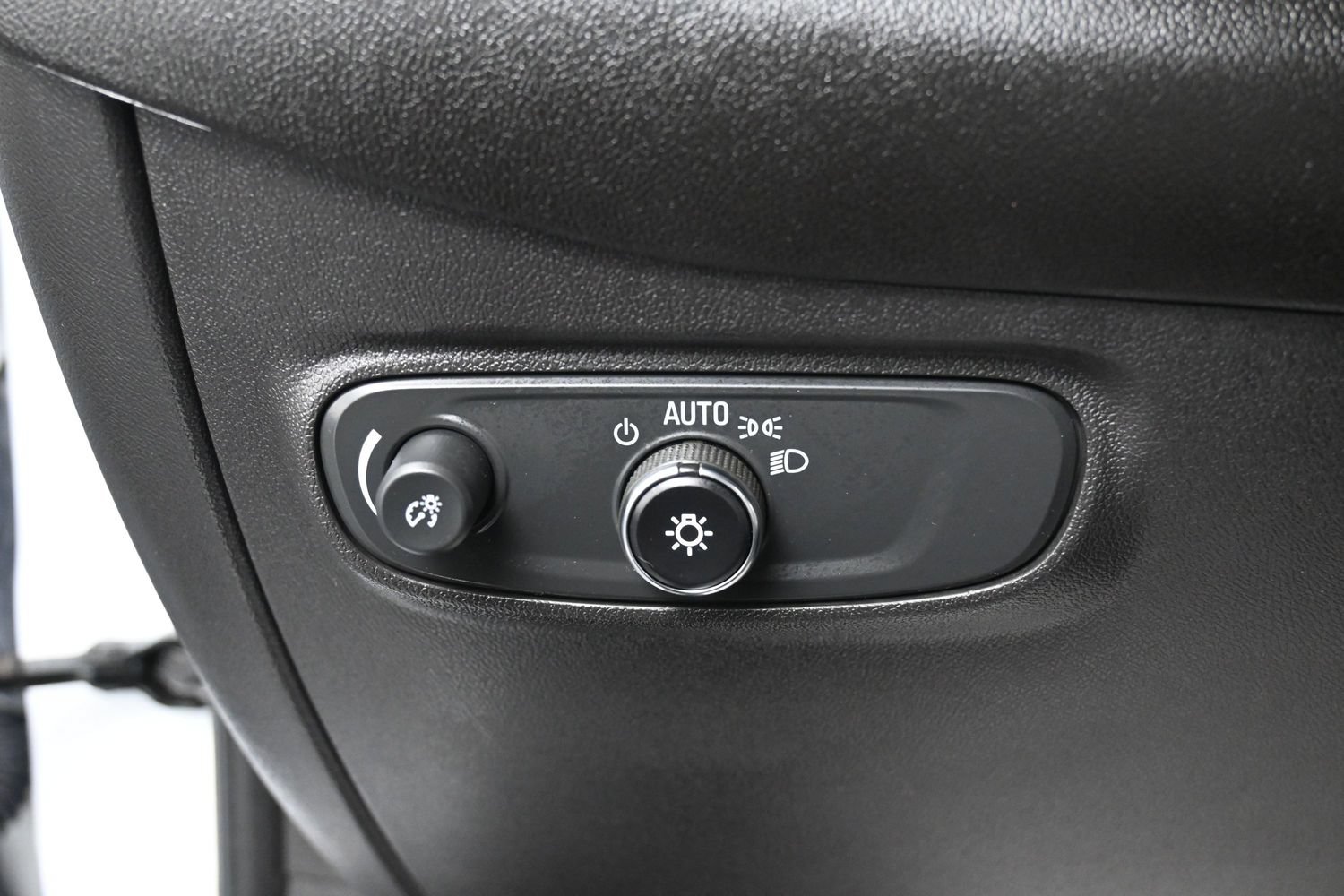 Used 2024 Chevrolet Equinox LT AWD/4WD image 23