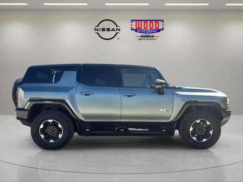 Used 2024 GMC Hummer EV 3X w/ Extreme Off-Road Package AWD/4WD image 2