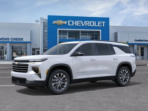New 2026 Chevrolet Traverse LT w/ Sun and Wheel Package FWD image 6