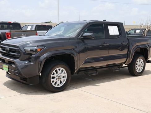 Used 2025 Toyota Tacoma SR5 RWD image 3
