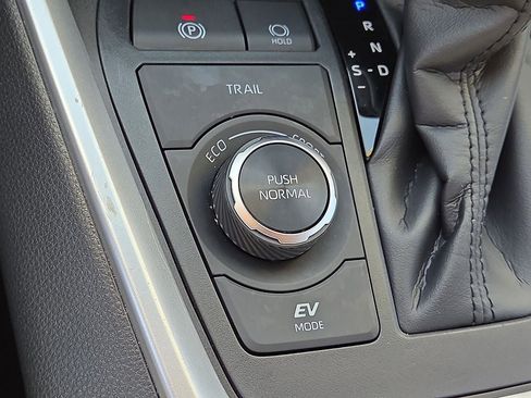 Used 2024 Toyota RAV4 XLE Premium AWD/4WD image 24