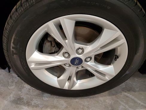 Used 2013 Ford Focus SE w/ SE Winter Pkg FWD image 28