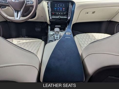 Used 2019 INFINITI QX50 Essential w/ Sensory Package FWD image 24