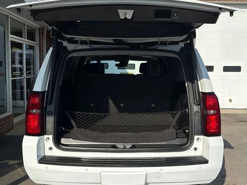 Used 2020 Chevrolet Suburban LT image 9