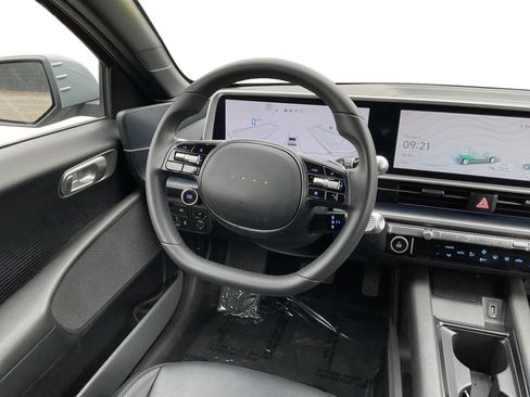 Used 2024 Hyundai Ioniq 6 SEL RWD image 11