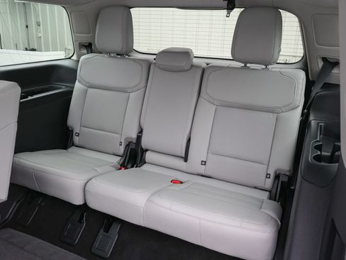 Certified 2025 Ford Expedition Platinum AWD/4WD image 23